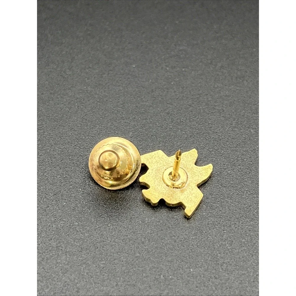 American Airlines Eagle Logo Gold Tone AA Collectible Employee‎ Lapel Hat Pin
